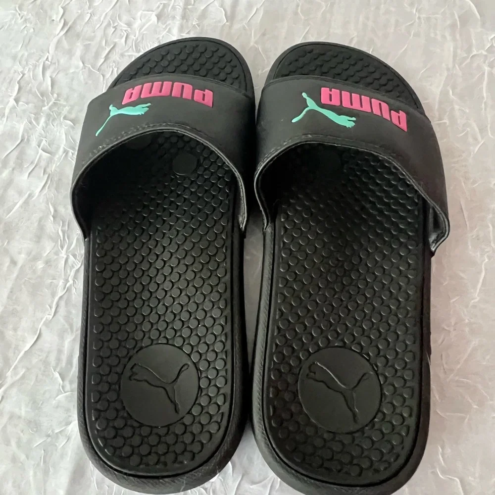 Puma Black Slides with Pink and Teal Logo Woman’s size 7 - Picture 3 of 7